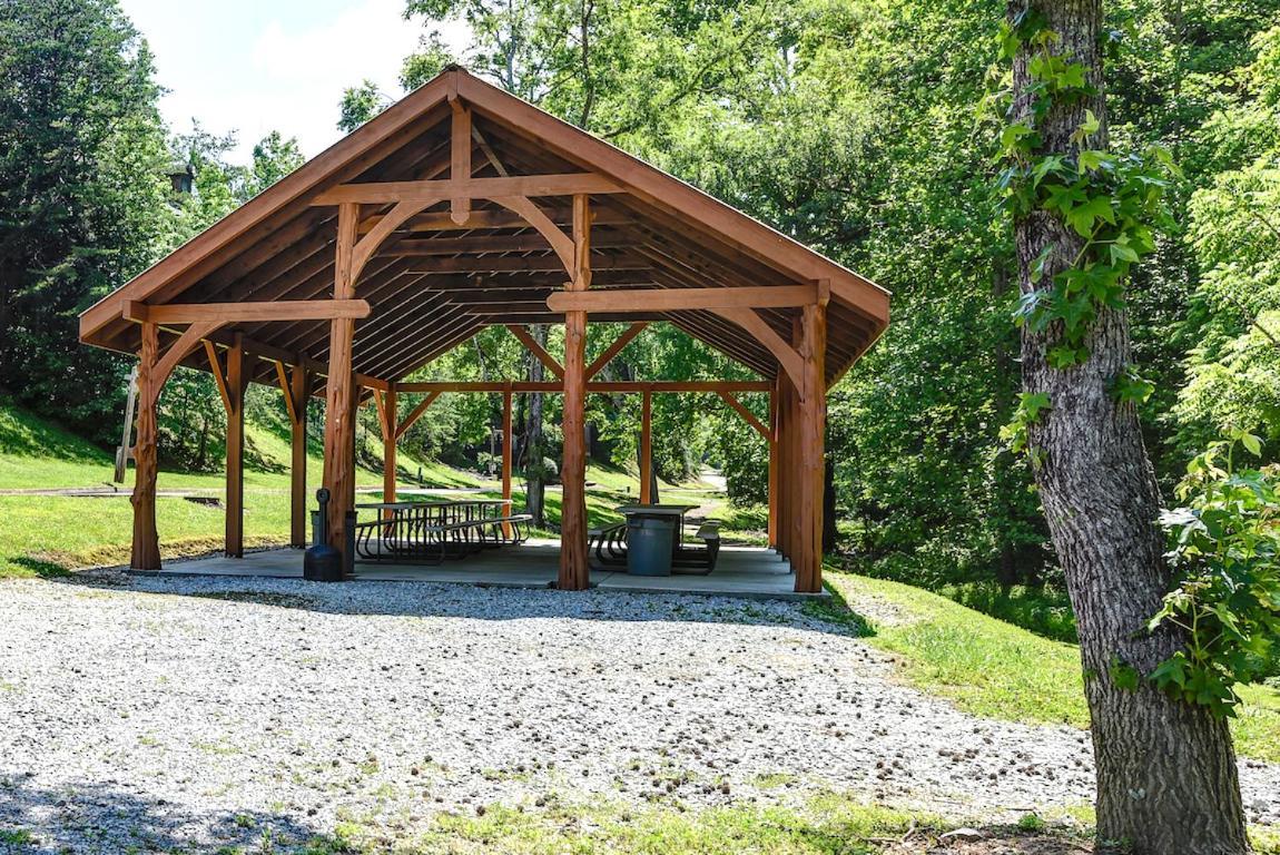 Villa Woodland Escape Pigeon Forge Esterno foto